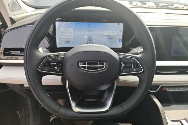 Used Geely Auto Monjaro L 2023 2.0TD High-Power Automatic Two-Wheel Drive Flagship Version Steering Wheel