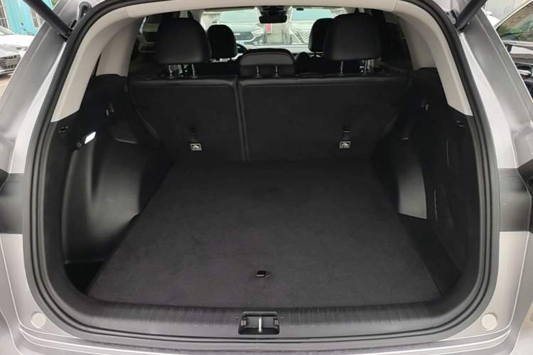 Used Geely Auto Monjaro L 2023 2.0TD High-Power Automatic Two-Wheel Drive Flagship Version Trunk