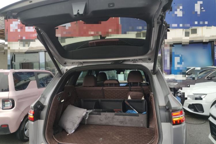 Used Geely Auto Monjaro L 2023 2.0TD High-Power Automatic Two-Wheel Drive Flagship Version Trunk