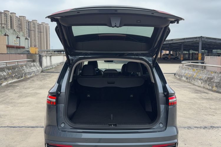 Used Geely Auto Monjaro L 2023 2.0TD High-Power Automatic Two-Wheel Drive Flagship Version Trunk