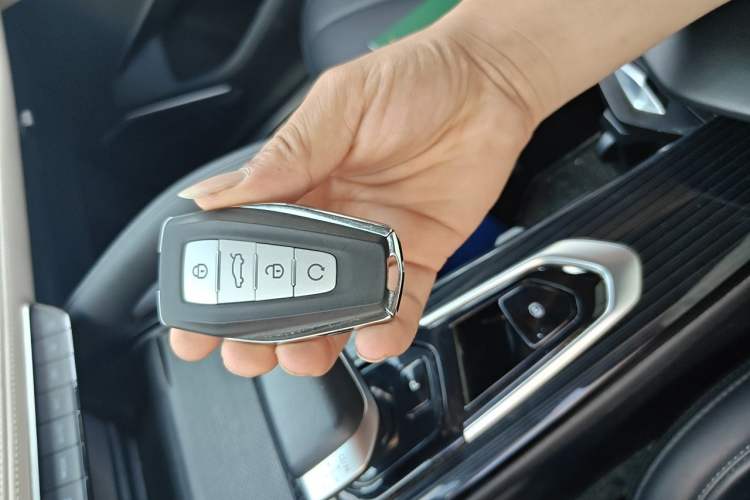 Used Geely Auto Monjaro L 2023 2.0TD High-Power Automatic Two-Wheel Drive Flagship Version Vehicle Key
