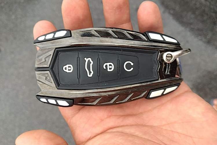 Used Geely Auto Monjaro L 2023 2.0TD High-Power Automatic Two-Wheel Drive Flagship Version Vehicle Key