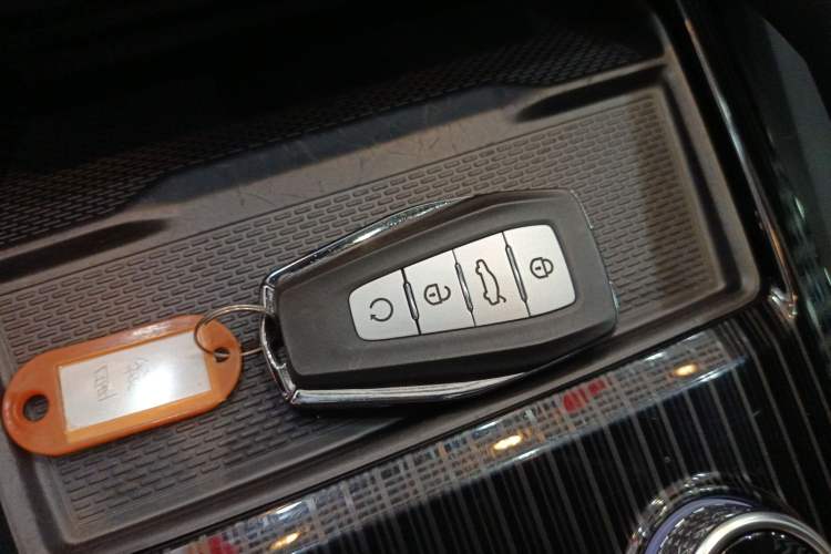 Used Geely Auto Monjaro L 2023 2.0TD High-Power Automatic Two-Wheel Drive Flagship Version Vehicle Key