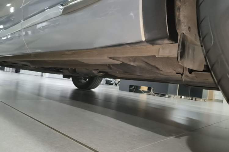 Used Geely Auto Monjaro L 2023 2.0TD High-Power Automatic Two-Wheel Drive Flagship Version Chassis Rear Left