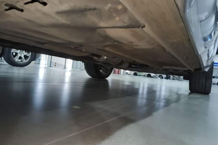 Used Geely Auto Monjaro L 2023 2.0TD High-Power Automatic Two-Wheel Drive Flagship Version Chassis Rear Right