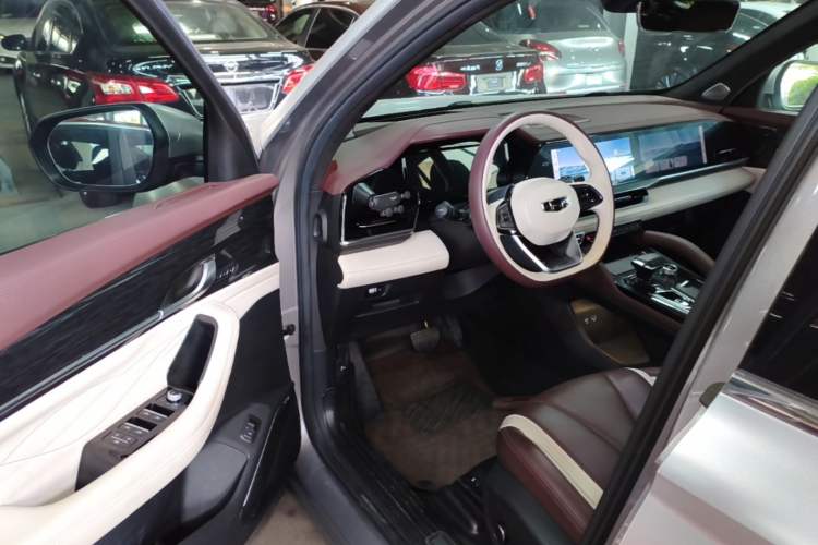 Used Geely Auto Monjaro L 2023 2.0TD High-Power Automatic Two-Wheel Drive Flagship Version Driver Seat