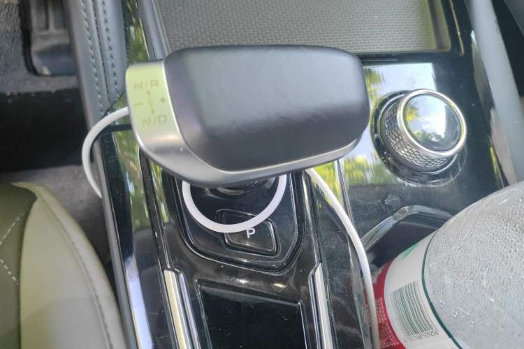 Used Geely Auto Monjaro L 2023 2.0TD High-Power Automatic Two-Wheel Drive Flagship Version Gear Lever