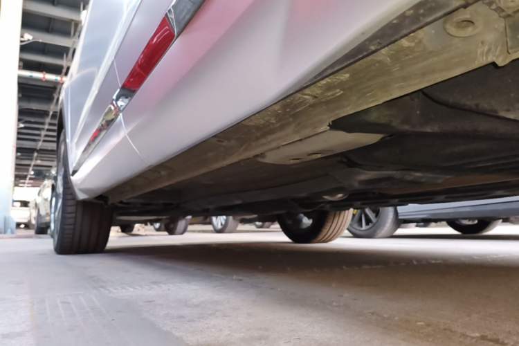 Used Geely Auto Monjaro L 2023 2.0TD High-Power Automatic Two-Wheel Drive Flagship Version Left Side Sill