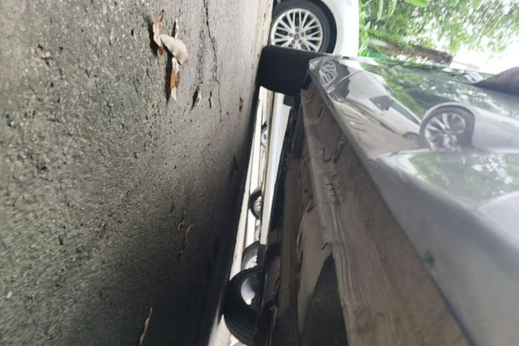 Used Geely Auto Monjaro L 2023 2.0TD High-Power Automatic Two-Wheel Drive Flagship Version Left Side Sill