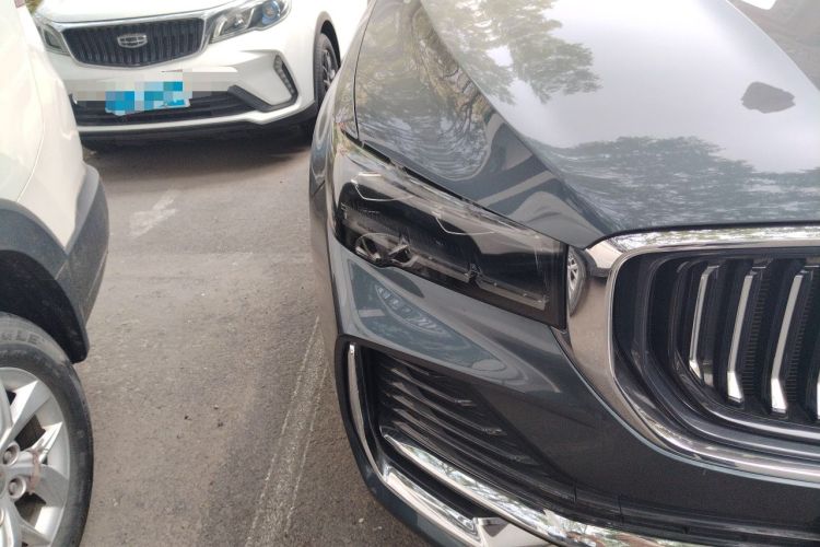 Used Geely Auto Monjaro L 2023 2.0TD High-Power Automatic Two-Wheel Drive Flagship Version Right Front Headlight