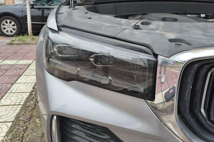 Used Geely Auto Monjaro L 2023 2.0TD High-Power Automatic Two-Wheel Drive Flagship Version Right Front Headlight