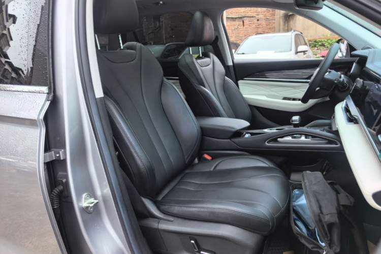 Used Geely Auto Monjaro L 2023 2.0TD High-Power Automatic Two-Wheel Drive Flagship Version Right Front Seat