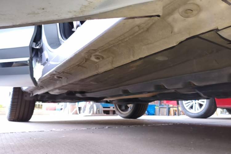 Used Geely Auto Monjaro L 2023 2.0TD High-Power Automatic Two-Wheel Drive Flagship Version Right Side Sill