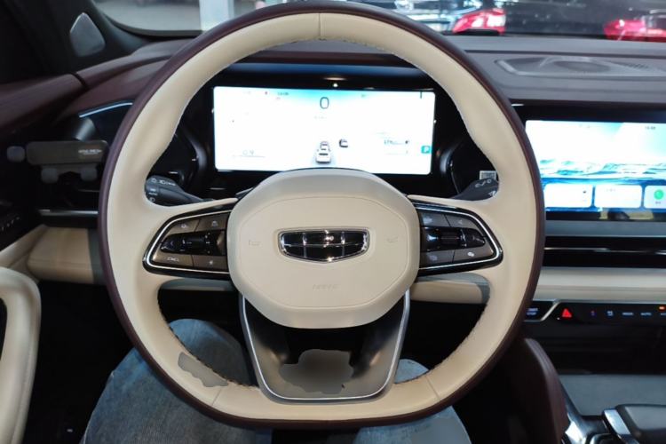 Used Geely Auto Monjaro L 2023 2.0TD High-Power Automatic Two-Wheel Drive Flagship Version Steering Wheel