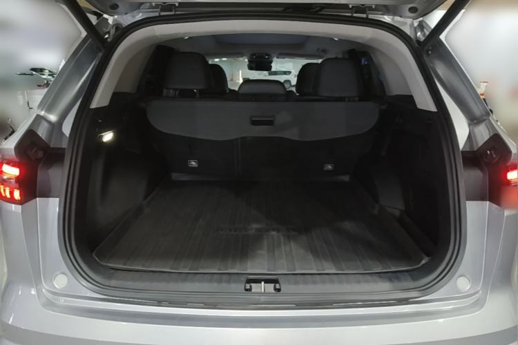 Used Geely Auto Monjaro L 2023 2.0TD High-Power Automatic Two-Wheel Drive Flagship Version Trunk
