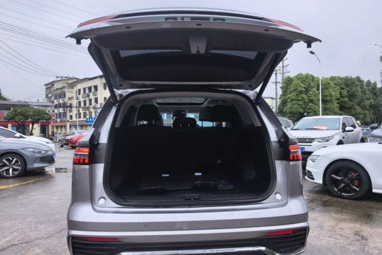 Used Geely Auto Monjaro L 2023 2.0TD High-Power Automatic Two-Wheel Drive Flagship Version Trunk