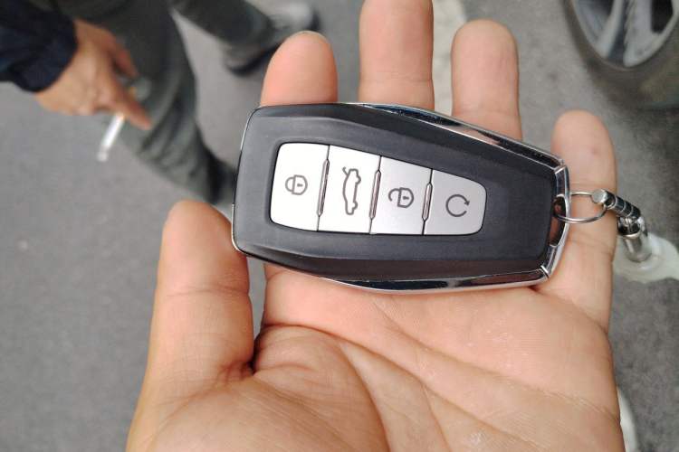 Used Geely Auto Monjaro L 2023 2.0TD High-Power Automatic Two-Wheel Drive Flagship Version Vehicle Key