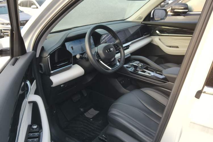 Used Geely Auto Monjaro L 2023 2.0TD High-Power Automatic Two-Wheel Drive Flagship Version Driver Seat