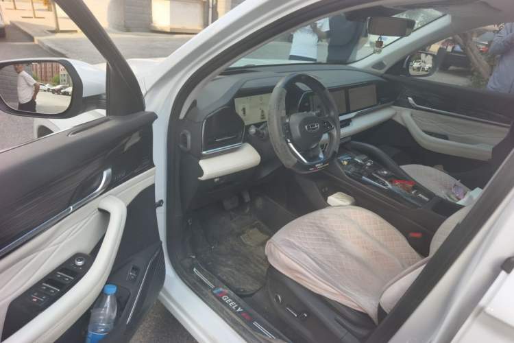 Used Geely Auto Monjaro L 2023 2.0TD High-Power Automatic Two-Wheel Drive Flagship Version Driver Seat