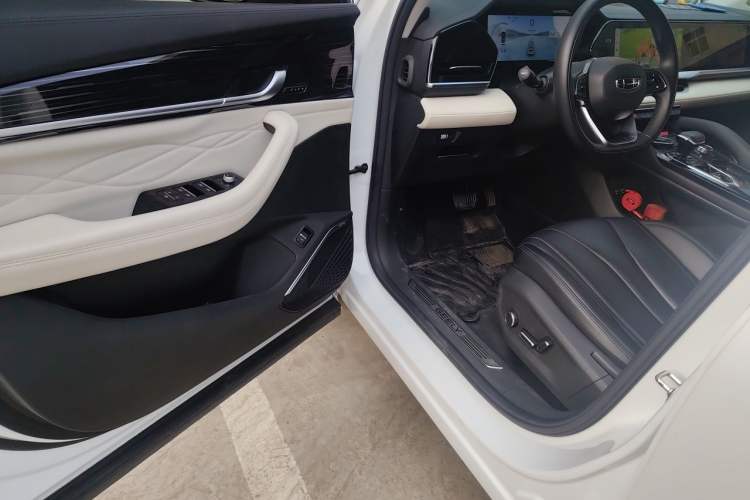 Used Geely Auto Monjaro L 2023 2.0TD High-Power Automatic Two-Wheel Drive Flagship Version Driver Seat