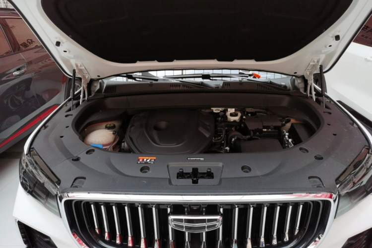 Used Geely Auto Monjaro L 2023 2.0TD High-Power Automatic Two-Wheel Drive Flagship Version Engine Bay