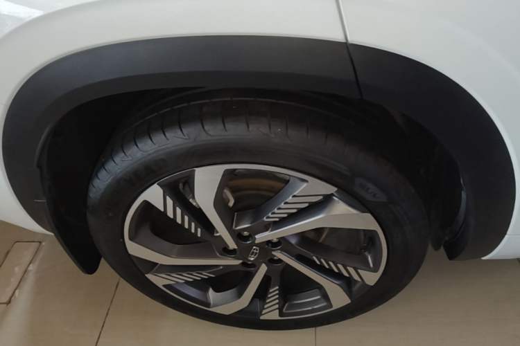 Used Geely Auto Monjaro L 2023 2.0TD High-Power Automatic Two-Wheel Drive Flagship Version Exterior 5