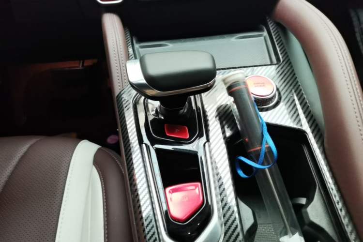 Used Geely Auto Monjaro L 2023 2.0TD High-Power Automatic Two-Wheel Drive Flagship Version Gear Lever