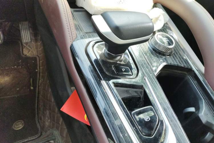 Used Geely Auto Monjaro L 2023 2.0TD High-Power Automatic Two-Wheel Drive Flagship Version Gear Lever