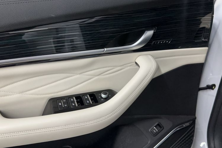 Used Geely Auto Monjaro L 2023 2.0TD High-Power Automatic Two-Wheel Drive Flagship Version Interior 3