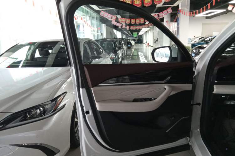 Used Geely Auto Monjaro L 2023 2.0TD High-Power Automatic Two-Wheel Drive Flagship Version Interior 7