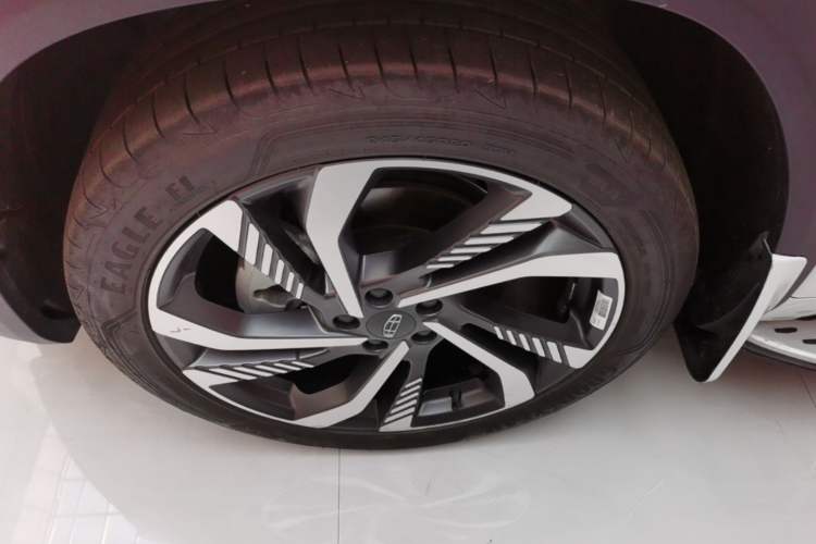 Used Geely Auto Monjaro L 2023 2.0TD High-Power Automatic Two-Wheel Drive Flagship Version Left Front Wheel Hub