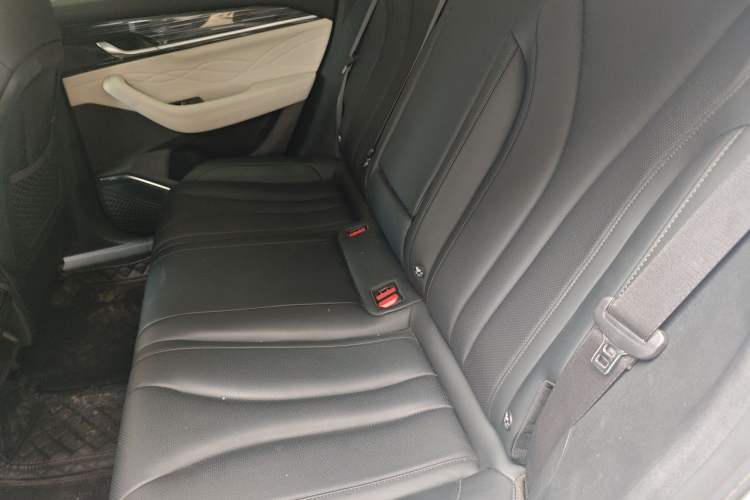 Used Geely Auto Monjaro L 2023 2.0TD High-Power Automatic Two-Wheel Drive Flagship Version Left Rear Seat