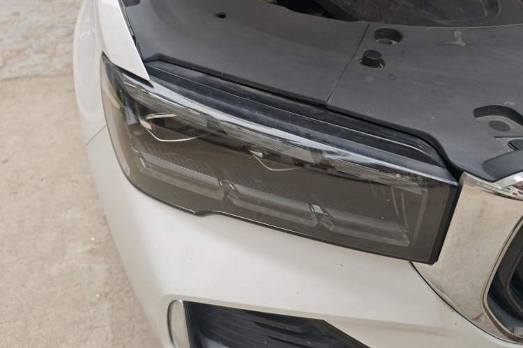 Used Geely Auto Monjaro L 2023 2.0TD High-Power Automatic Two-Wheel Drive Flagship Version Right Front Headlight