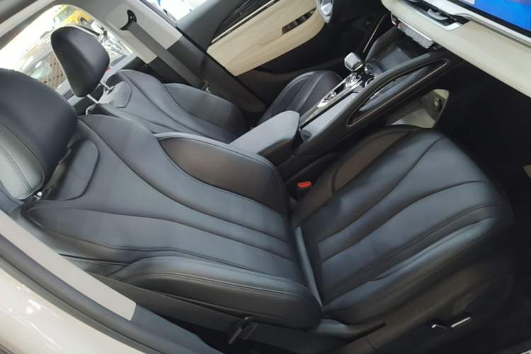 Used Geely Auto Monjaro L 2023 2.0TD High-Power Automatic Two-Wheel Drive Flagship Version Right Front Seat