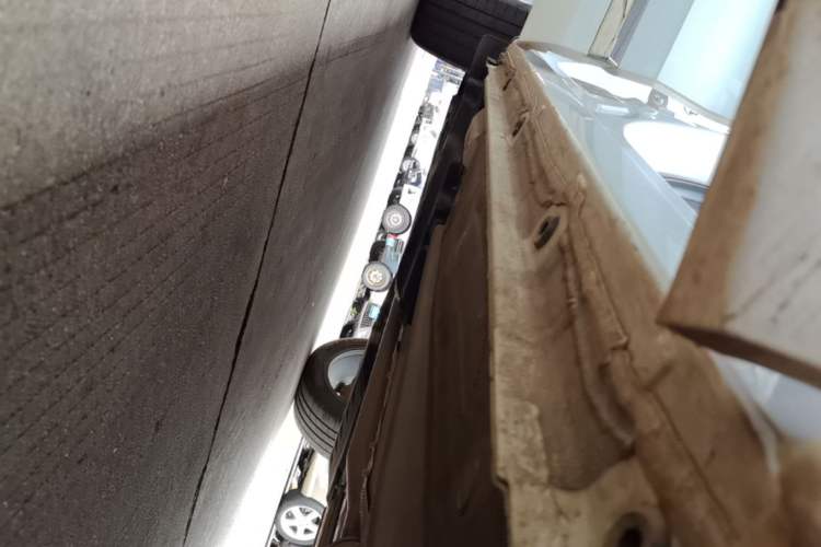 Used Geely Auto Monjaro L 2023 2.0TD High-Power Automatic Two-Wheel Drive Flagship Version Right Side Sill
