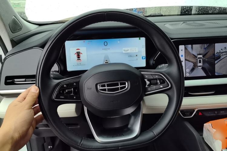 Used Geely Auto Monjaro L 2023 2.0TD High-Power Automatic Two-Wheel Drive Flagship Version Steering Wheel