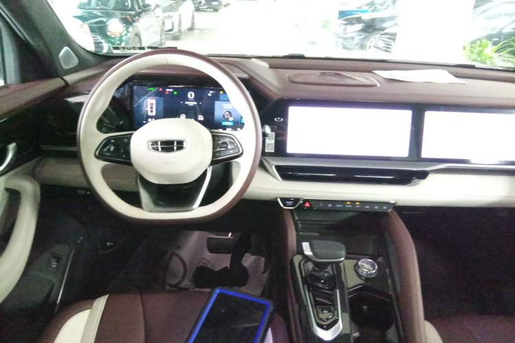 Used Geely Auto Monjaro L 2023 2.0TD High-Power Automatic Two-Wheel Drive Flagship Version Steering Wheel