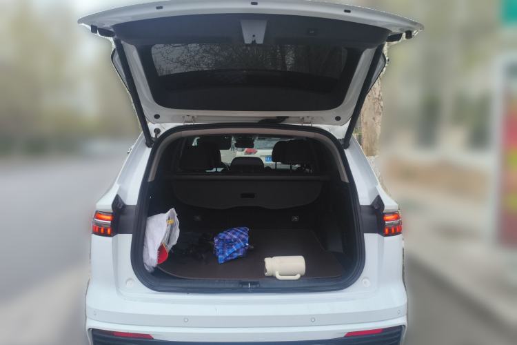 Used Geely Auto Monjaro L 2023 2.0TD High-Power Automatic Two-Wheel Drive Flagship Version Trunk