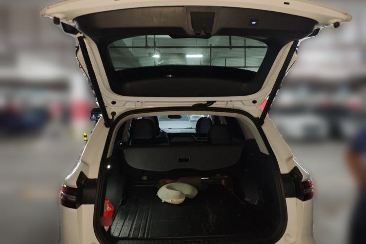 Used Geely Auto Monjaro L 2023 2.0TD High-Power Automatic Two-Wheel Drive Flagship Version Trunk
