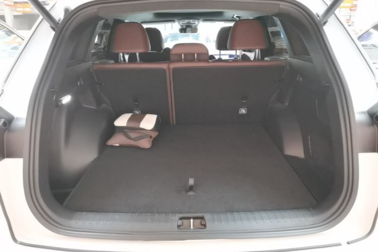 Used Geely Auto Monjaro L 2023 2.0TD High-Power Automatic Two-Wheel Drive Flagship Version Trunk