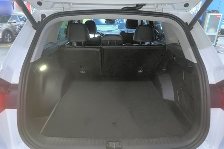 Used Geely Auto Monjaro L 2023 2.0TD High-Power Automatic Two-Wheel Drive Flagship Version Trunk