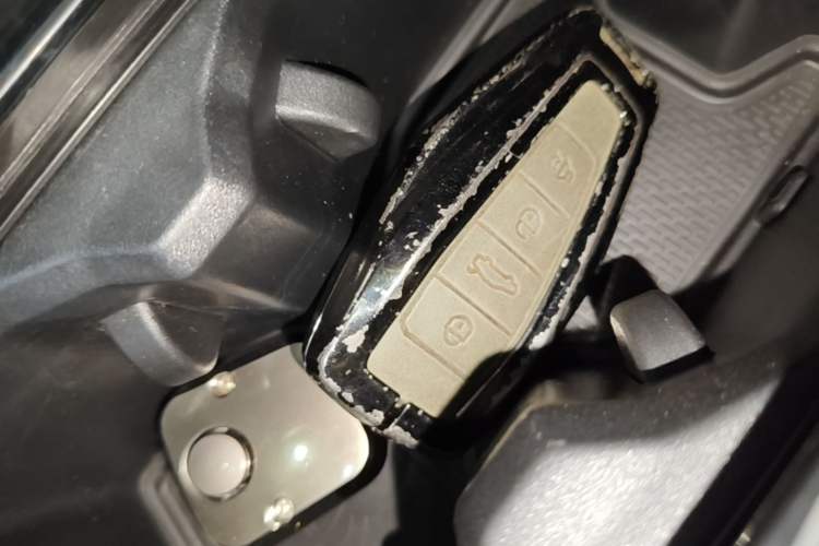 Used Geely Auto Monjaro L 2023 2.0TD High-Power Automatic Two-Wheel Drive Flagship Version Vehicle Key