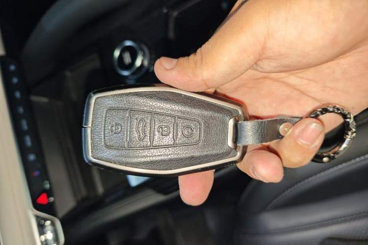 Used Geely Auto Monjaro L 2023 2.0TD High-Power Automatic Two-Wheel Drive Flagship Version Vehicle Key