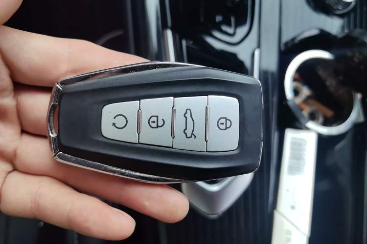 Used Geely Auto Monjaro L 2023 2.0TD High-Power Automatic Two-Wheel Drive Flagship Version Vehicle Key