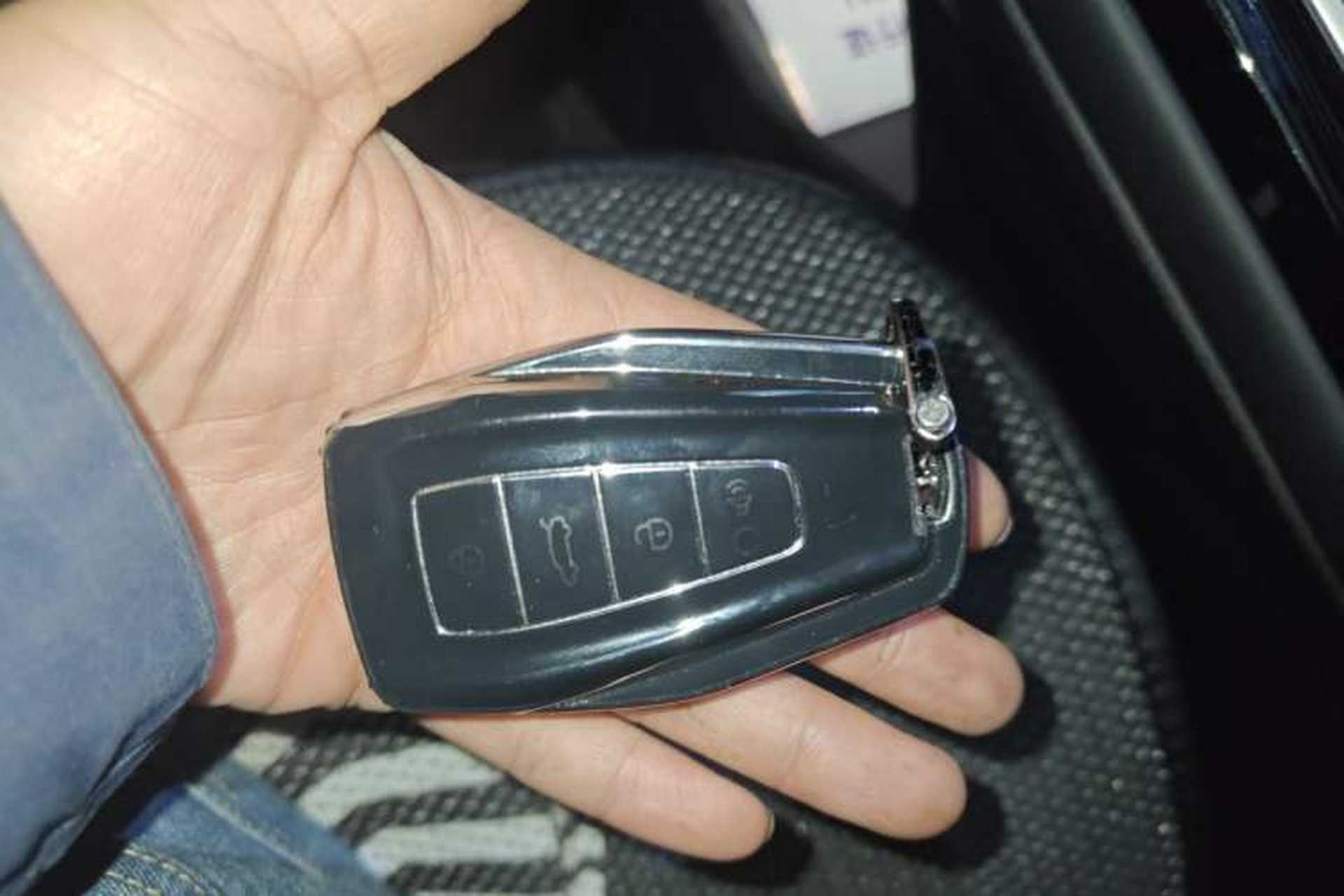 Used Geely Auto Monjaro L 2023 2.0TD High-Power Automatic Two-Wheel Drive Flagship Version Vehicle Key