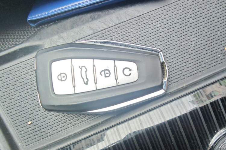 Used Geely Auto Monjaro L 2023 2.0TD High-Power Automatic Two-Wheel Drive Flagship Version Vehicle Key