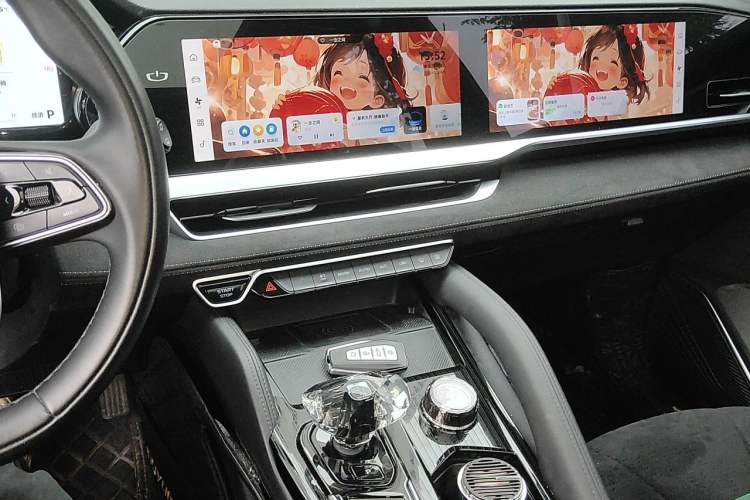 Used Geely Auto Monjaro L 2024 2.0TD High-Power Automatic Two-Wheel Drive Yunqi Version Audio And AC Panel