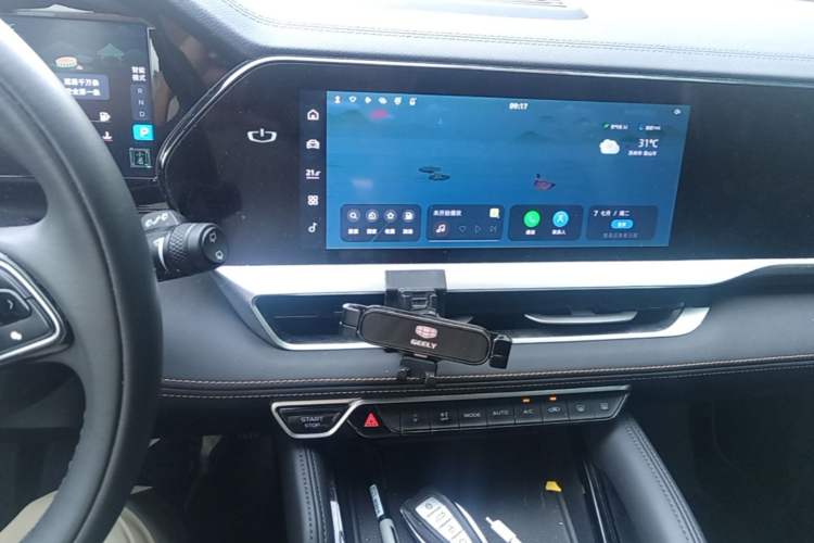 Used Geely Auto Monjaro L 2024 2.0TD DCT EVO Two-Wheel Drive Prestige Version Audio And AC Panel