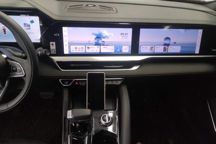 Used Geely Auto Monjaro L 2024 2.0TD DCT EVO Two-Wheel Drive Long-Range Version Audio And AC Panel