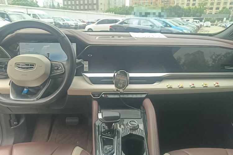 Used Geely Auto Monjaro L 2024 2.0TD High-Power Automatic Two-Wheel Drive Yunqi Version Audio And AC Panel